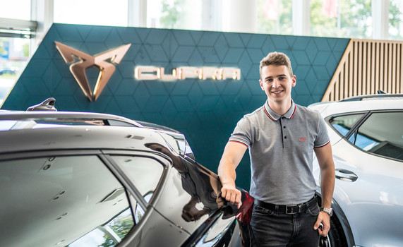 Novo v Ljubljani: CUPRA SALON pri Porsche Verovškova