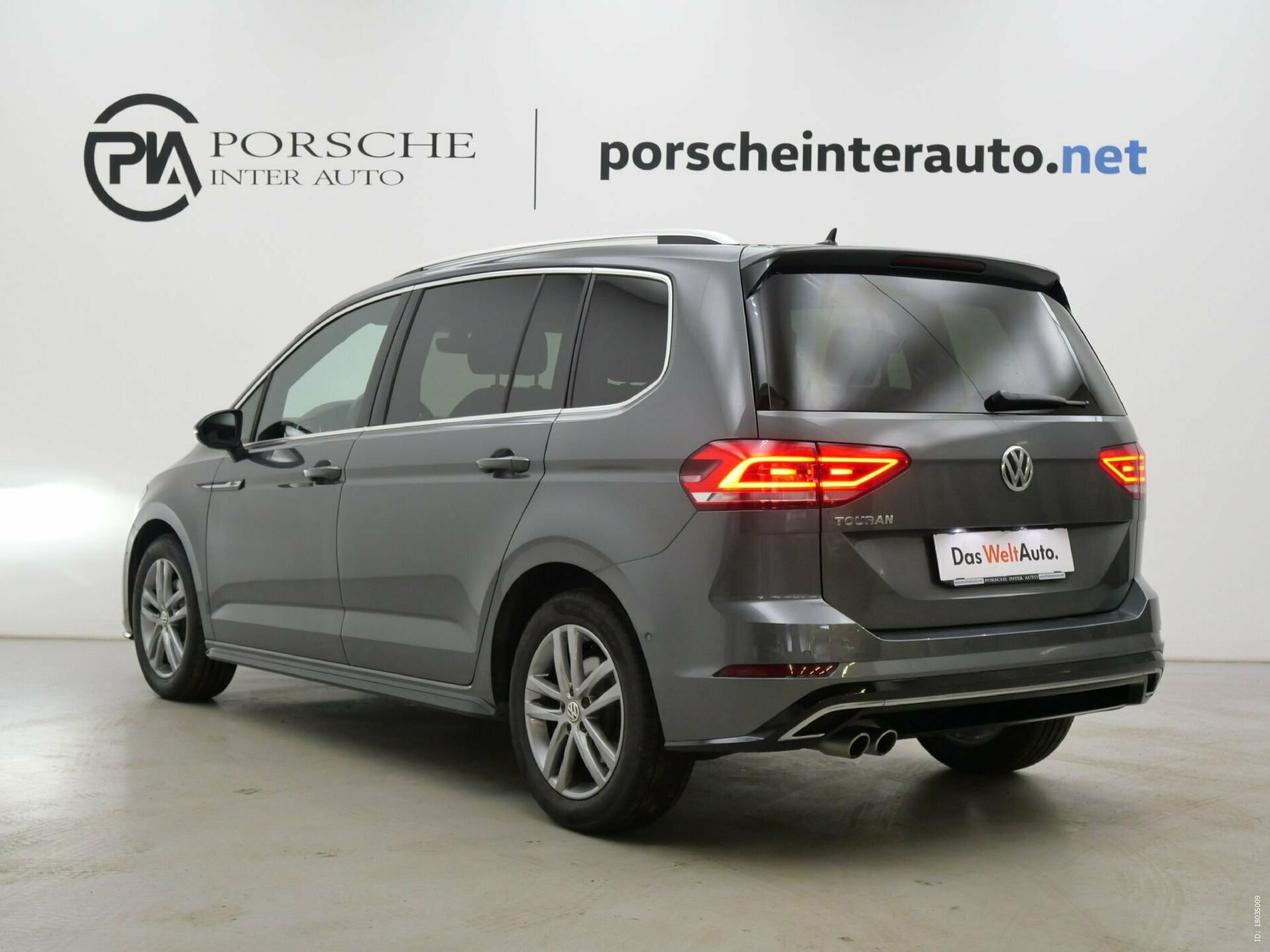 Volkswagen Touran 2.0 TDI DSG R-Line Plus