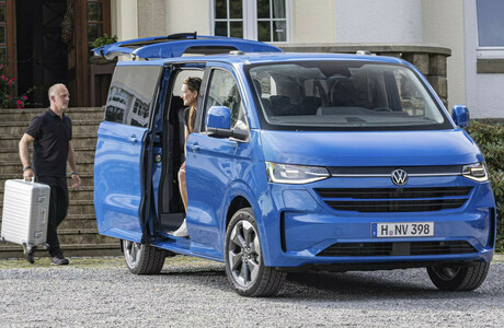 VW-TRANSPORTER-CARAVELLE-T7-2025-PORSCHE-INTER-AUTO-2_1