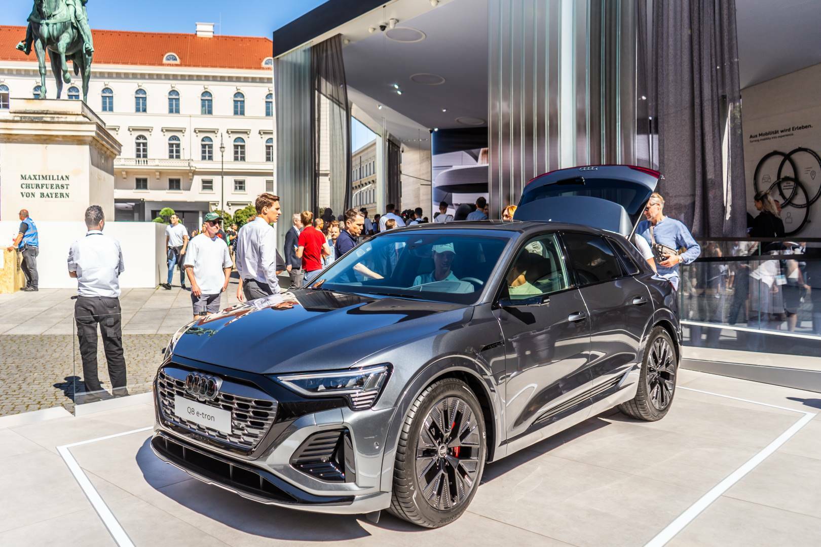 Novi Audi Q8 e-tron