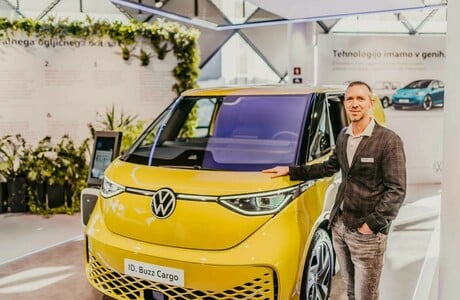 id-buzz-volkswagen-2022-81