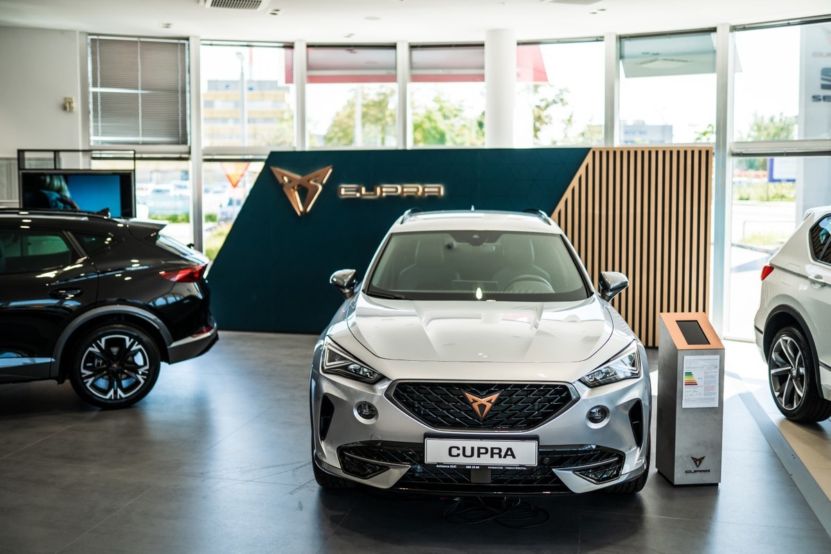 Novi CUPRA salon pri Porsche Verovškova